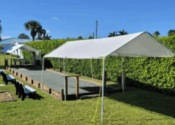 Fish Cleaning Station & Boche Ball