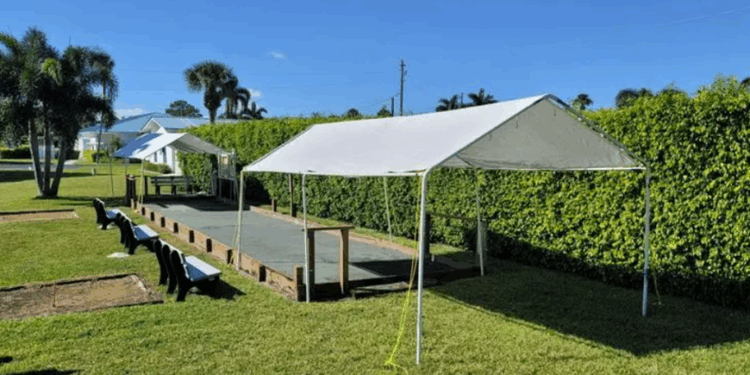 Fish Cleaning Station & Boche Ball